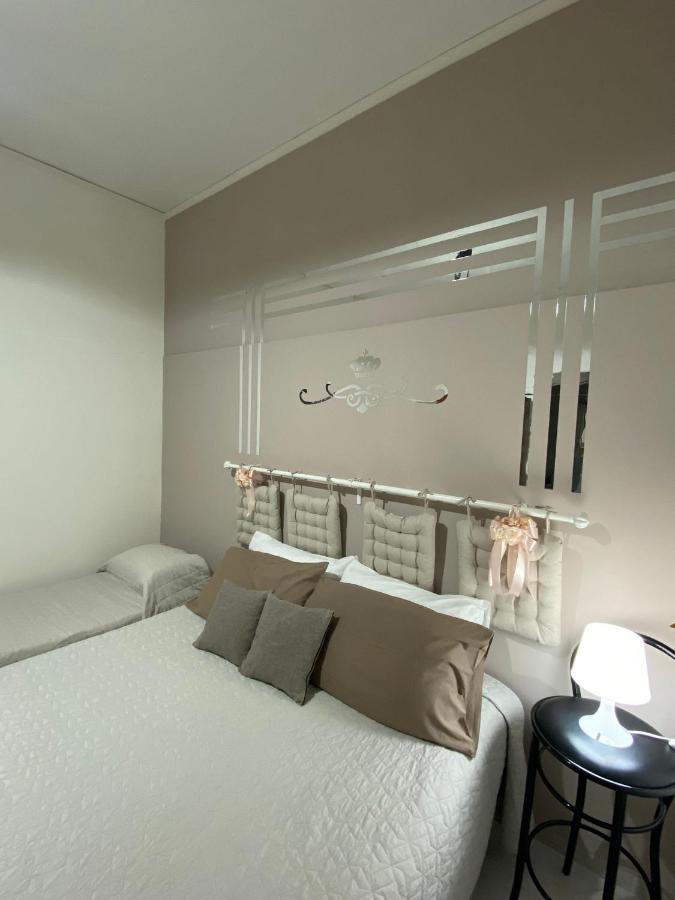 Lc Dreams Apartment Napoli Bagian luar foto